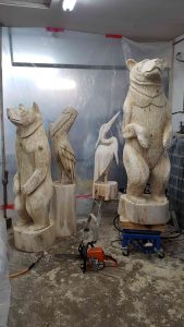 Chainsaw carvings