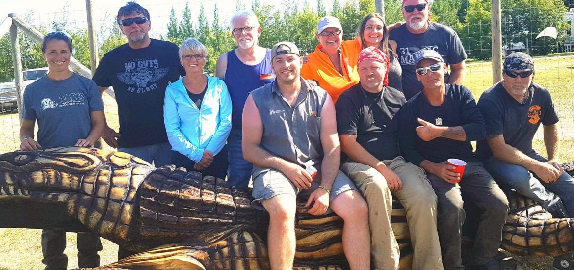 2019 Manitou Beach chainsaw carvers